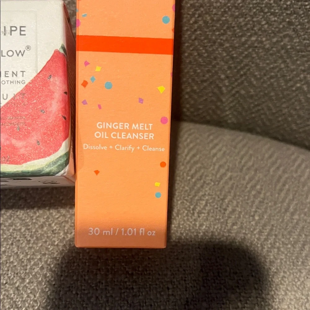 Peach & Lily Ginger Melt Oil Cleanser and Glow Recipe Watermelon Glow AHA - Picture 2 of 6